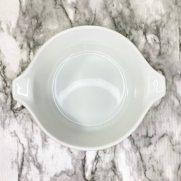 Pyrex Worn Amish Butterprint 742 1 1/2 Qt Casserole Dish - Picture 3 of 6